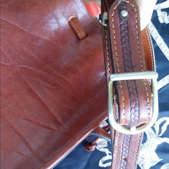 Oroton Authentic Australia Cowhide Bucket Bag - Picture 5 of 8